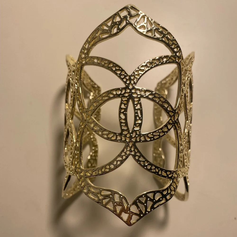 Kendra Scott Ronnie Signature Bracelet - Picture 3 of 3